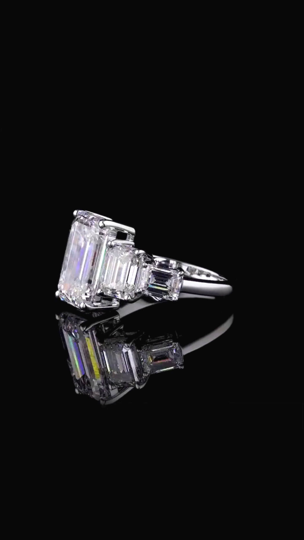 Regal Emerald Trinity Ring