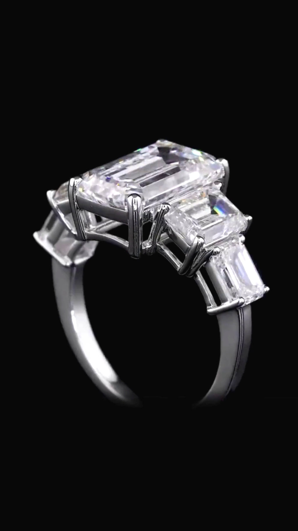 Regal Emerald Trinity Ring